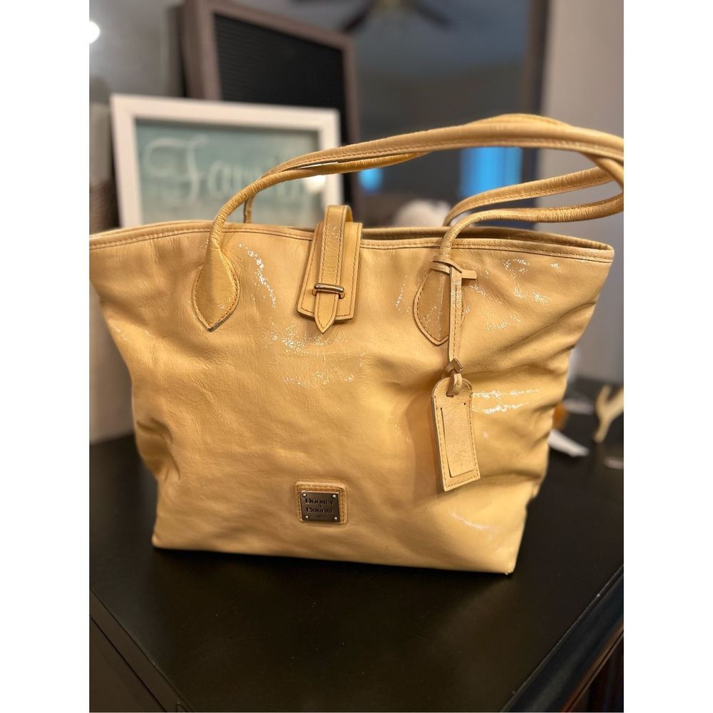 Dooney and Bourke handbag